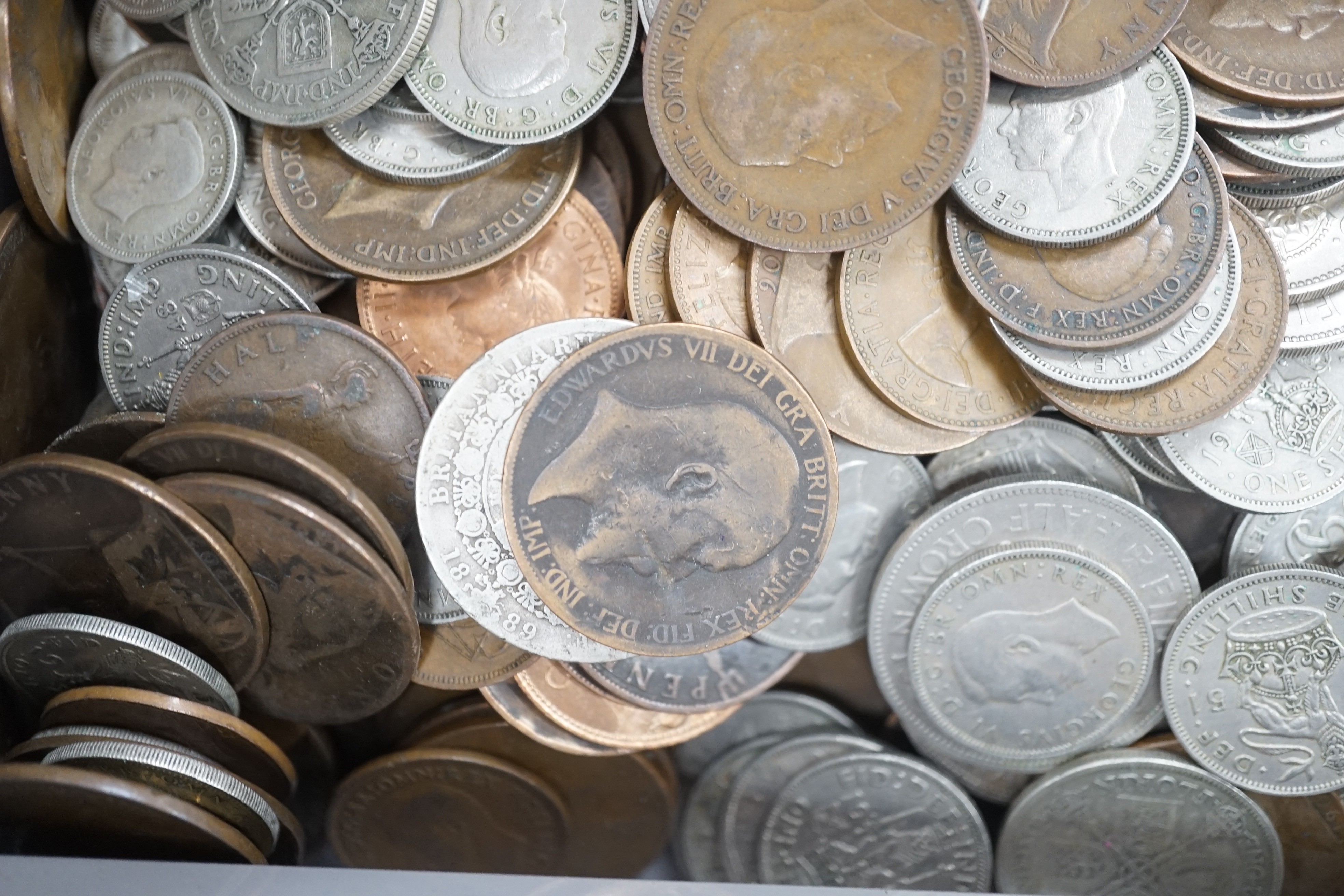 A tin of pre 1947 and QEII coins